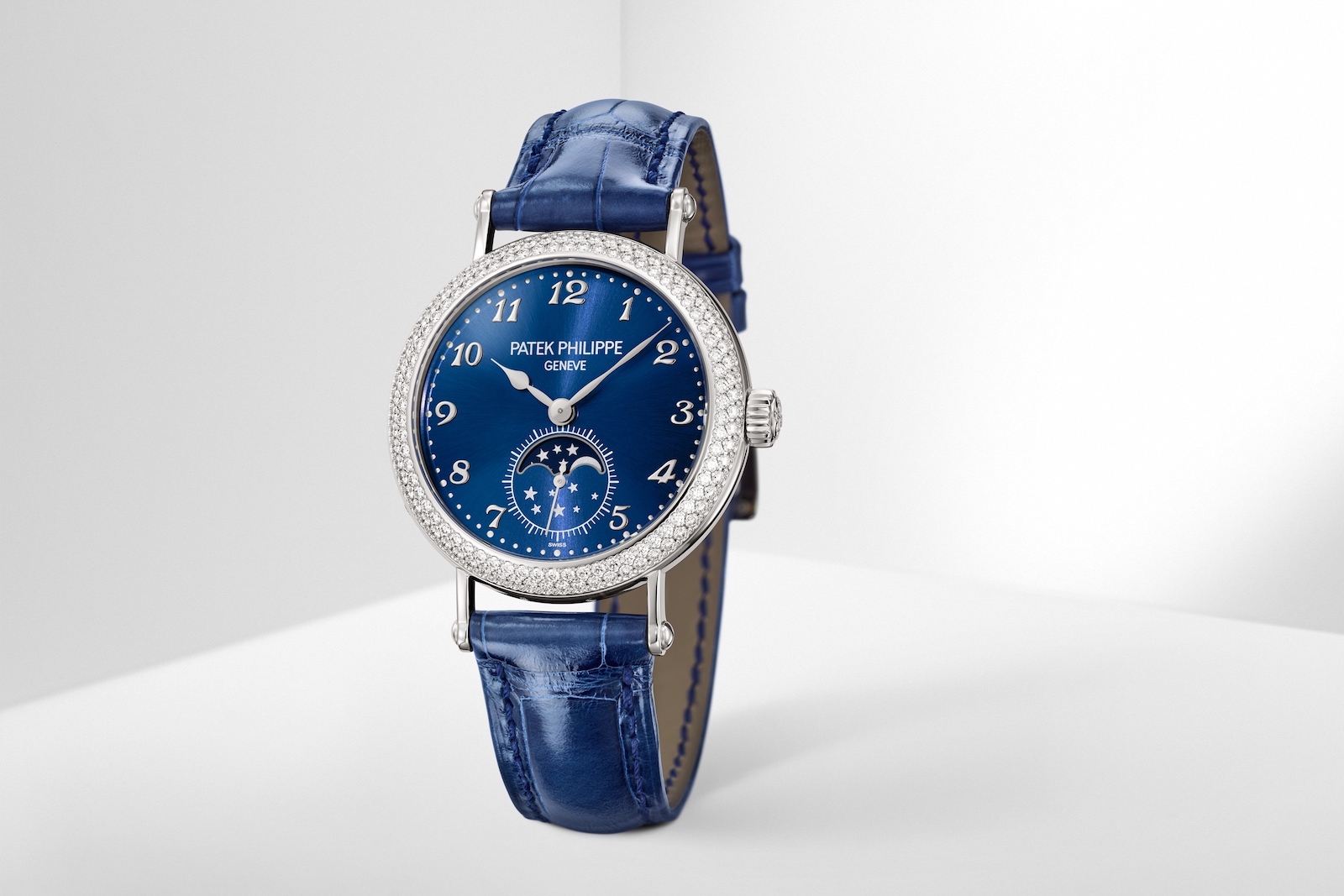 Patek Philippe en Watches and Wonders 2022 - Ladies’ Moon Phases 7121-200G-001