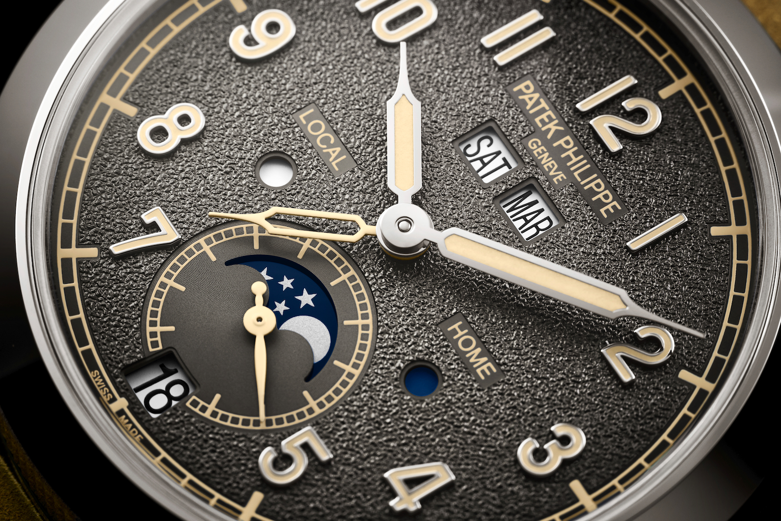 Patek Philippe Annual Calendar Travel Time 5326G-001 - dial