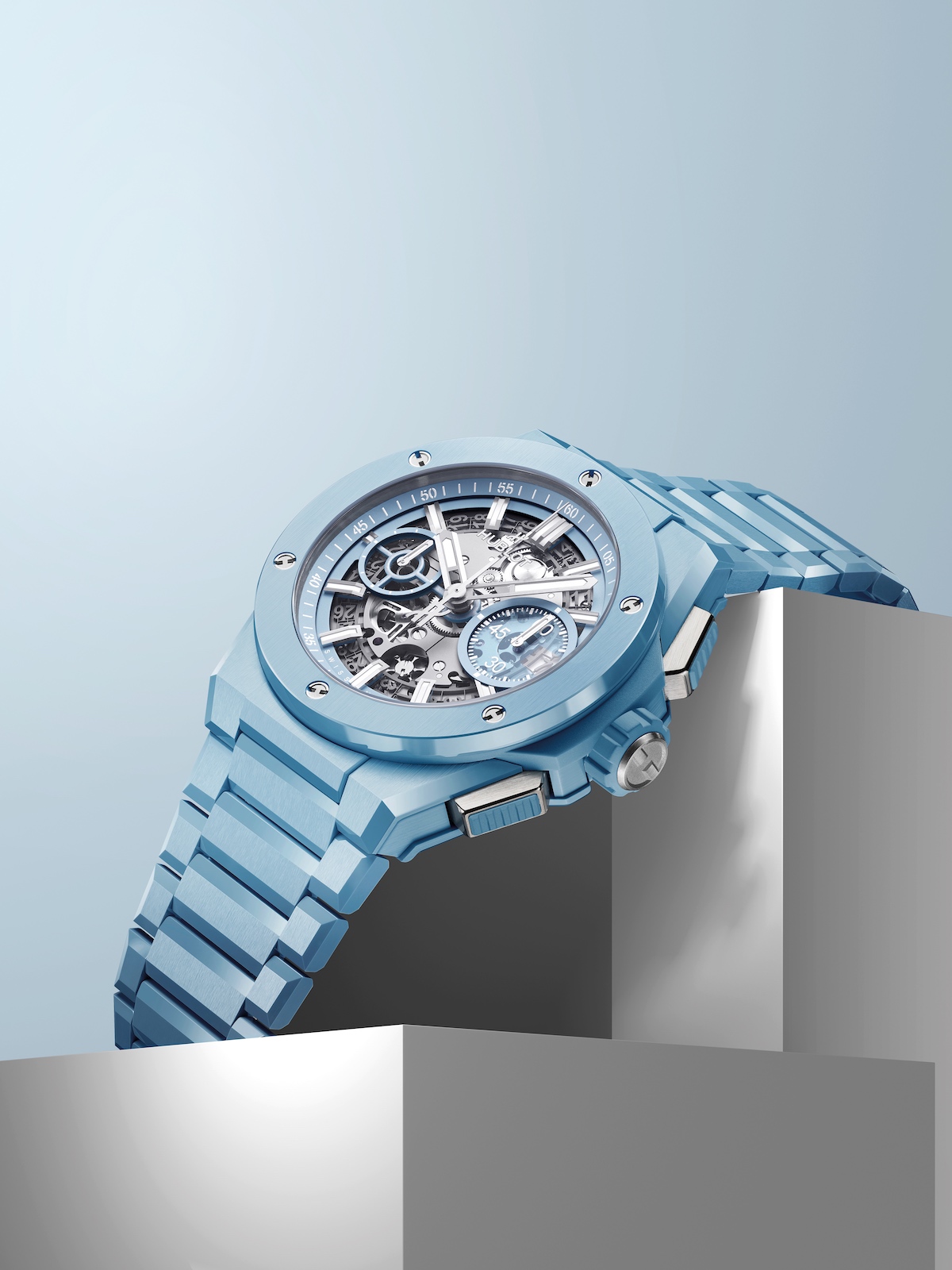 Hublot Big Bang Integral Ceramic Blue 2 - front