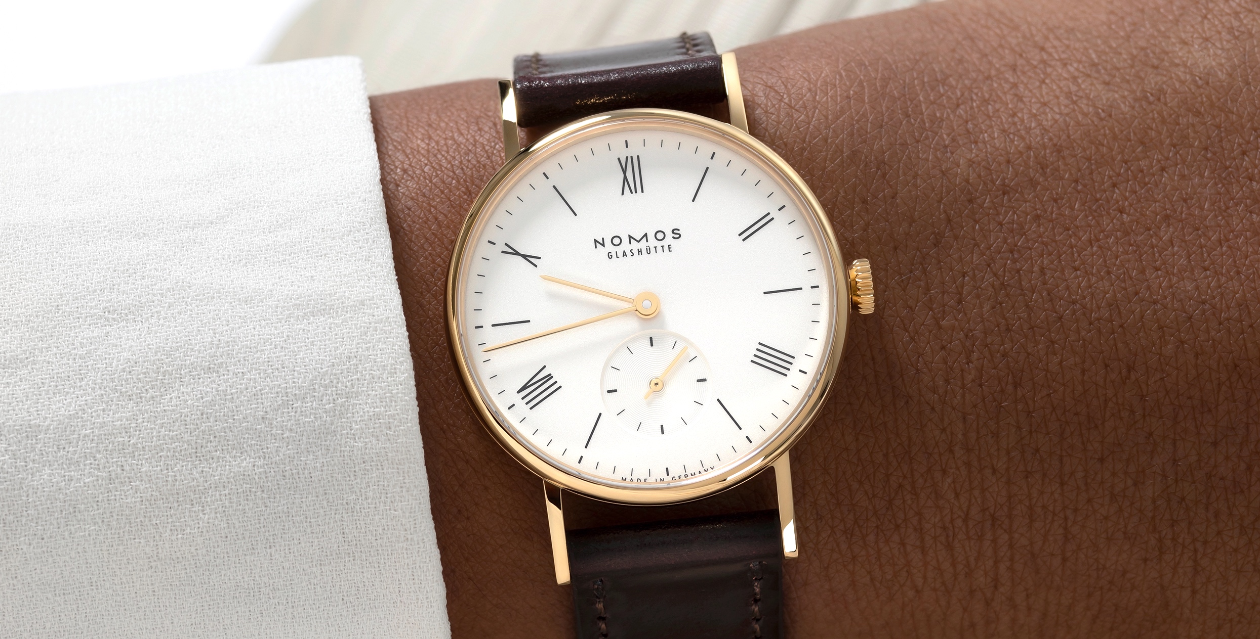 Nomos Ludwig 33 Gold - cover