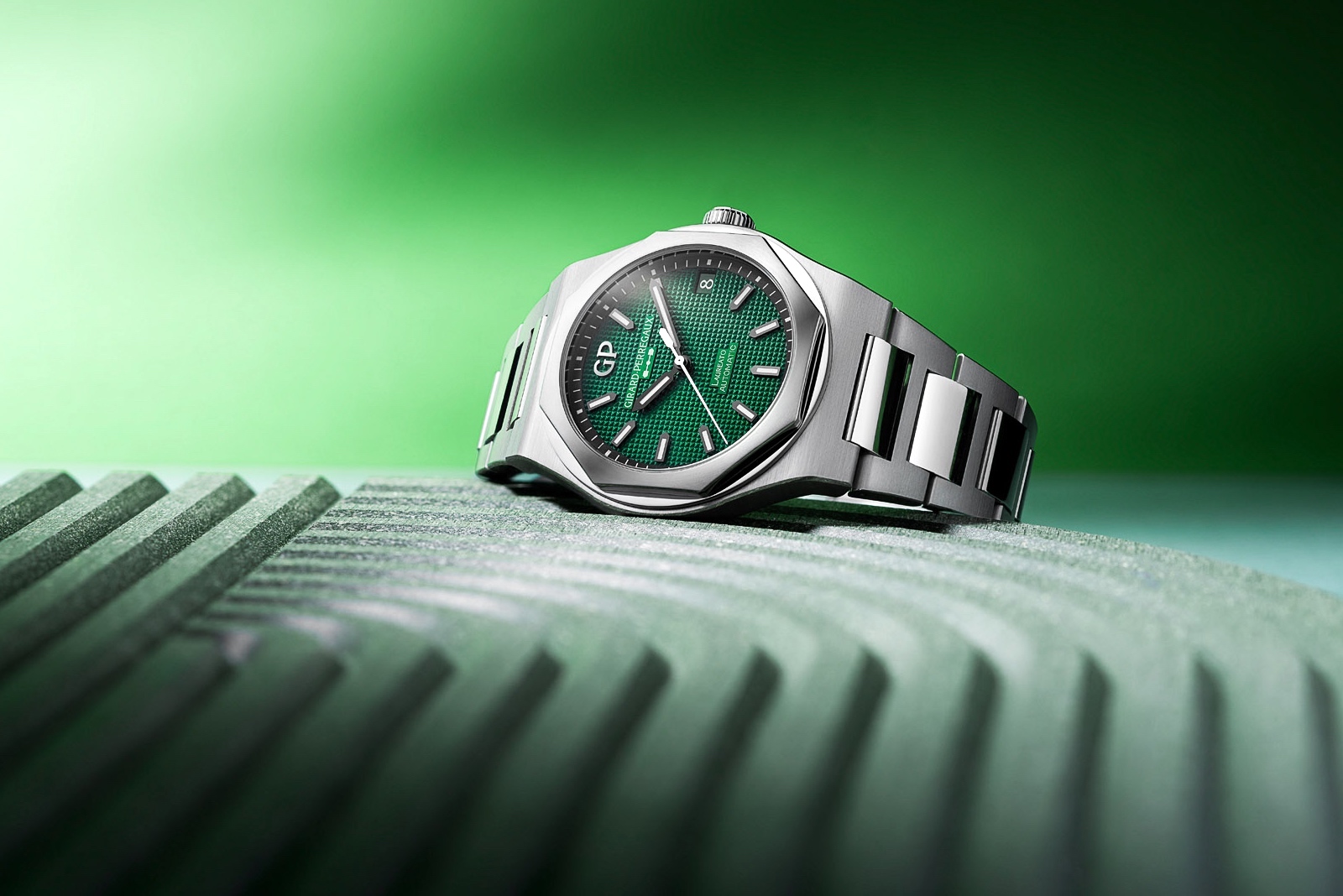 Girard-Perregaux Laureato 42 mm Green - art 1