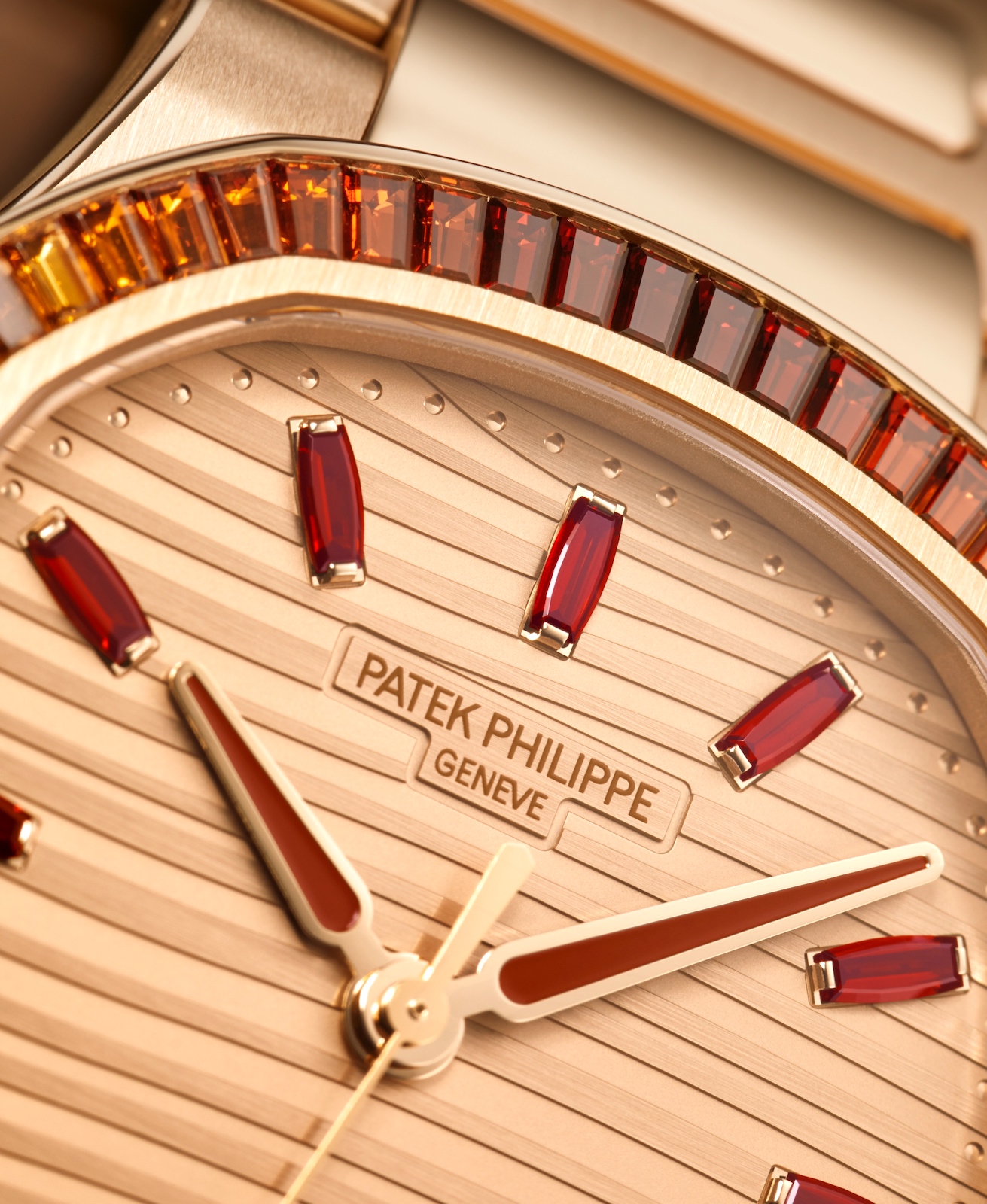 Patek Philippe Nautilus 7118:1300R - engaste