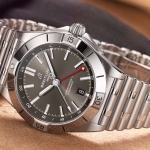 Breitling Chronomat Automatic GMT 40
