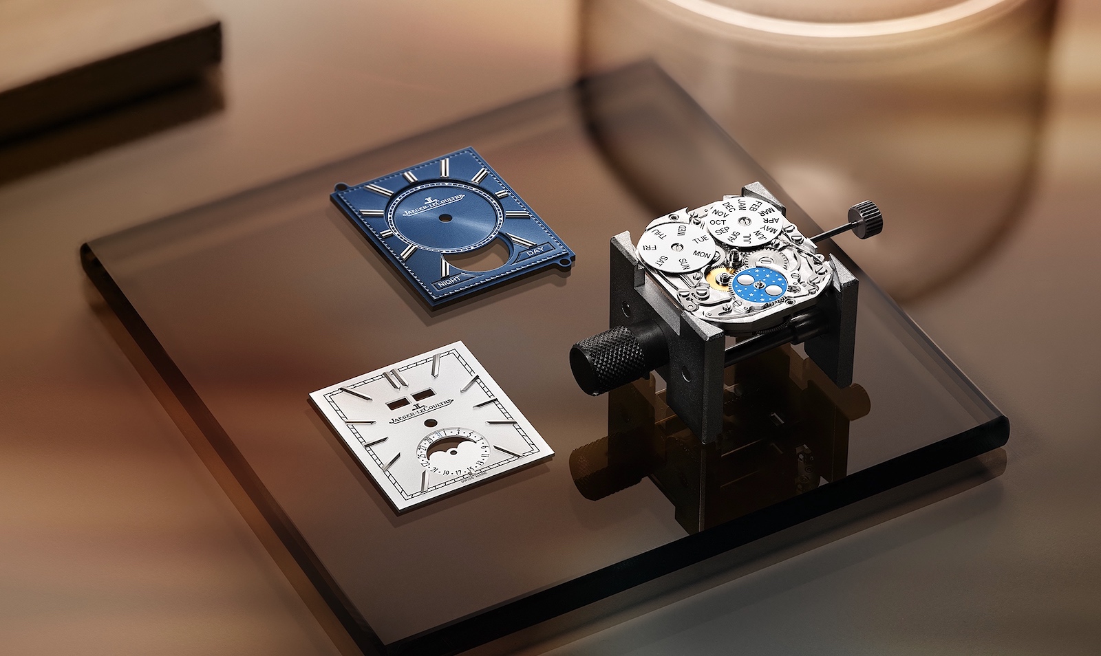 Jaeger-LeCoultre Reverso Tribute Duoface Calendar - calibre & dial