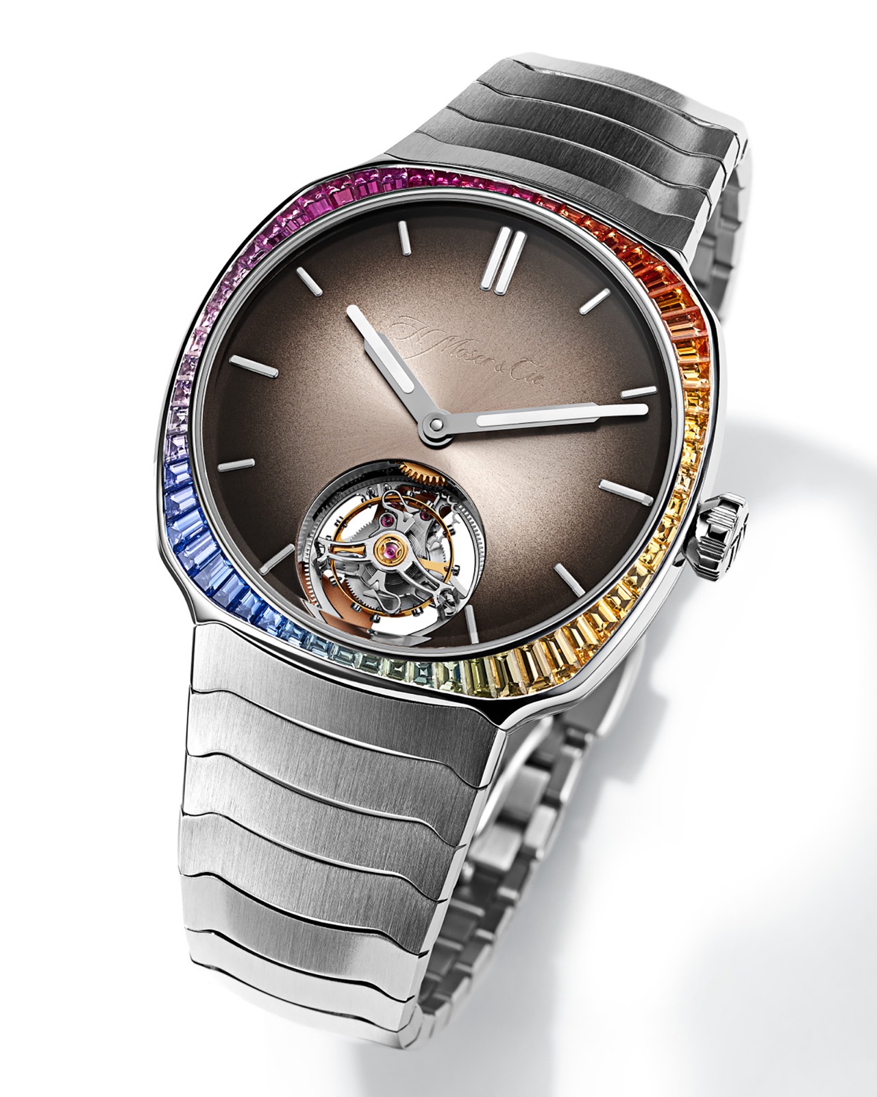 H-Moser-Cie-Streamliner-Tourbillon-Rainbow