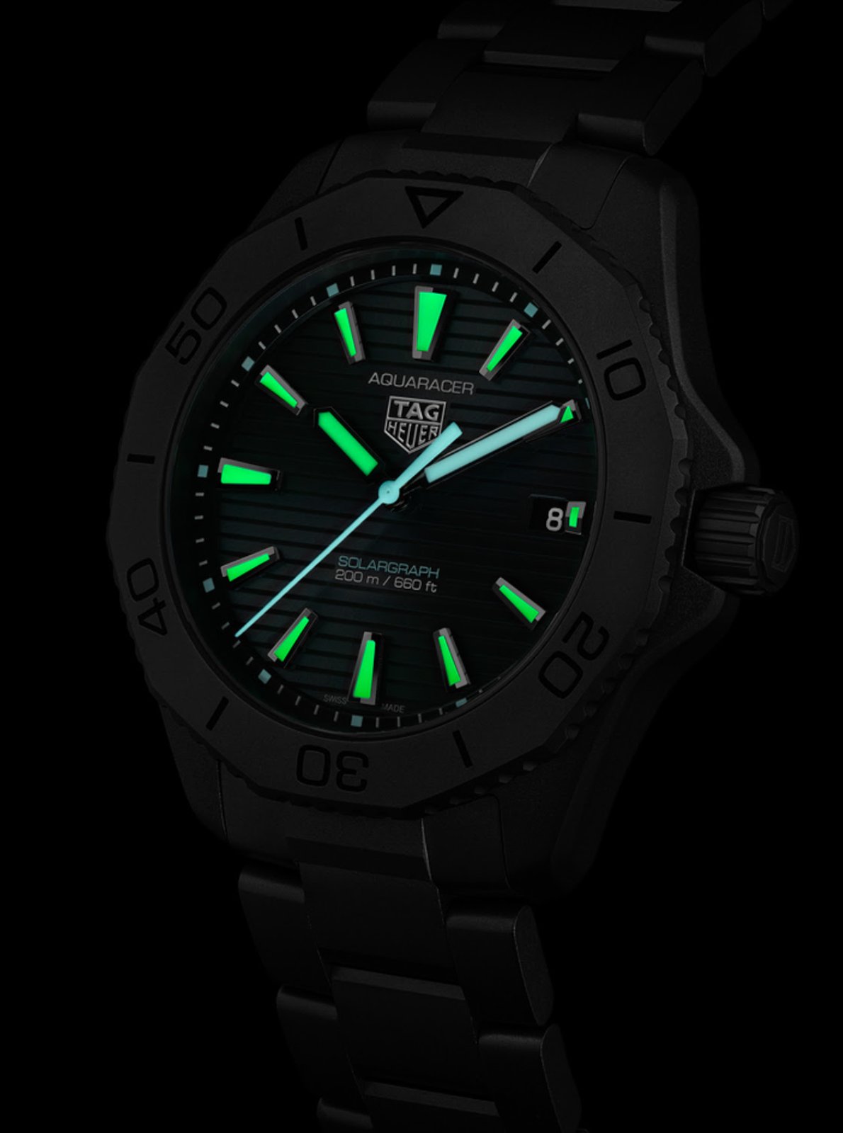 TAG Heuer Aquaracer Professional 200 Solargraph Titanium