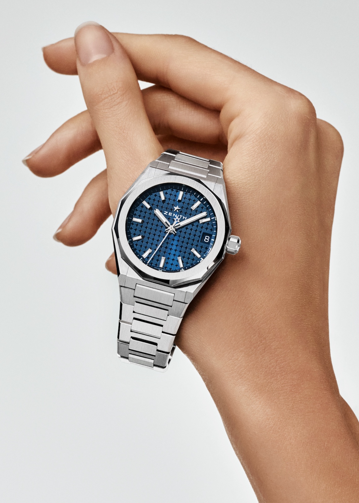 Zenith Defy Skyline 36 Bluie - art