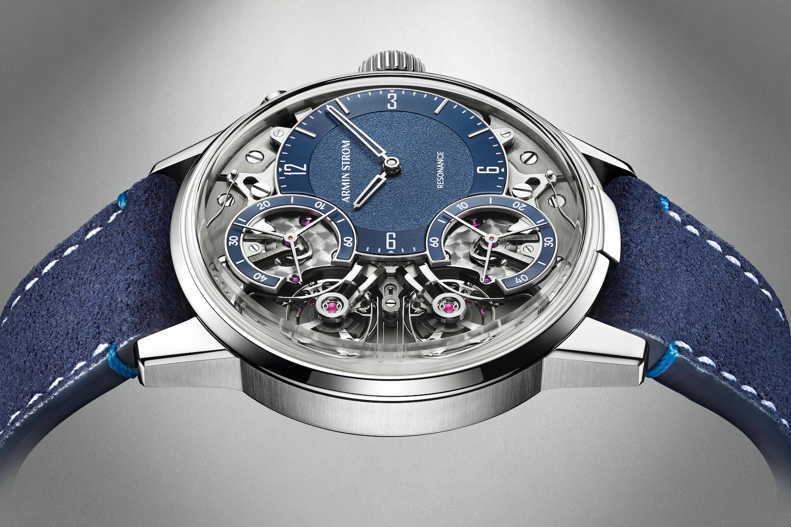 Armin Strom Mirrored Force Resonance Manufacture Edition Blue - profil