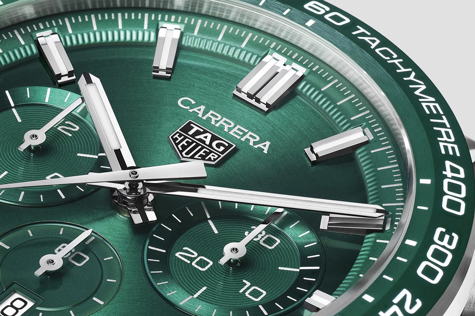 TAG Heuer Carrera Chronograph 44mm_04