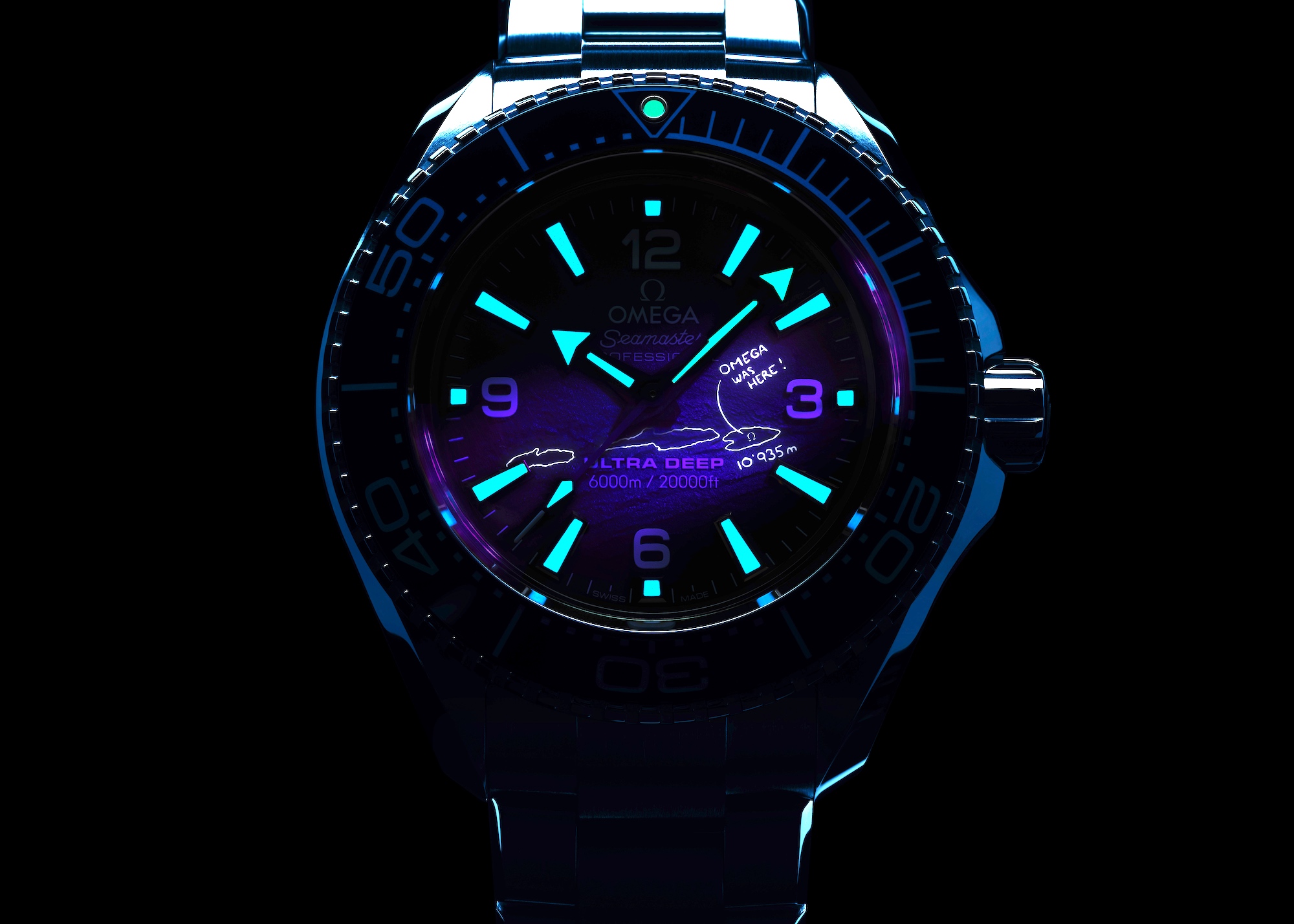 Omega Seamaster Summer Blue Ultra Deep - dial UV