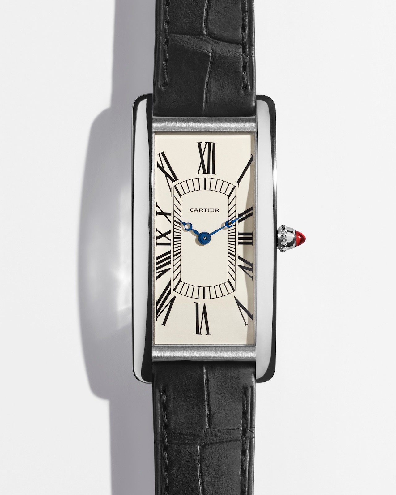 Cartier Tank Cintrée 2023 - front 2