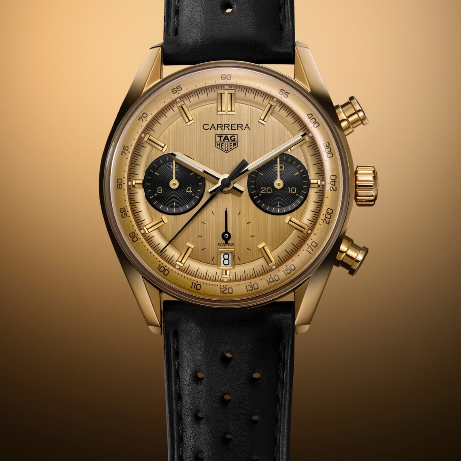 TAG Heuer Carrera Chronograph "Glassbox" en oro amarillo