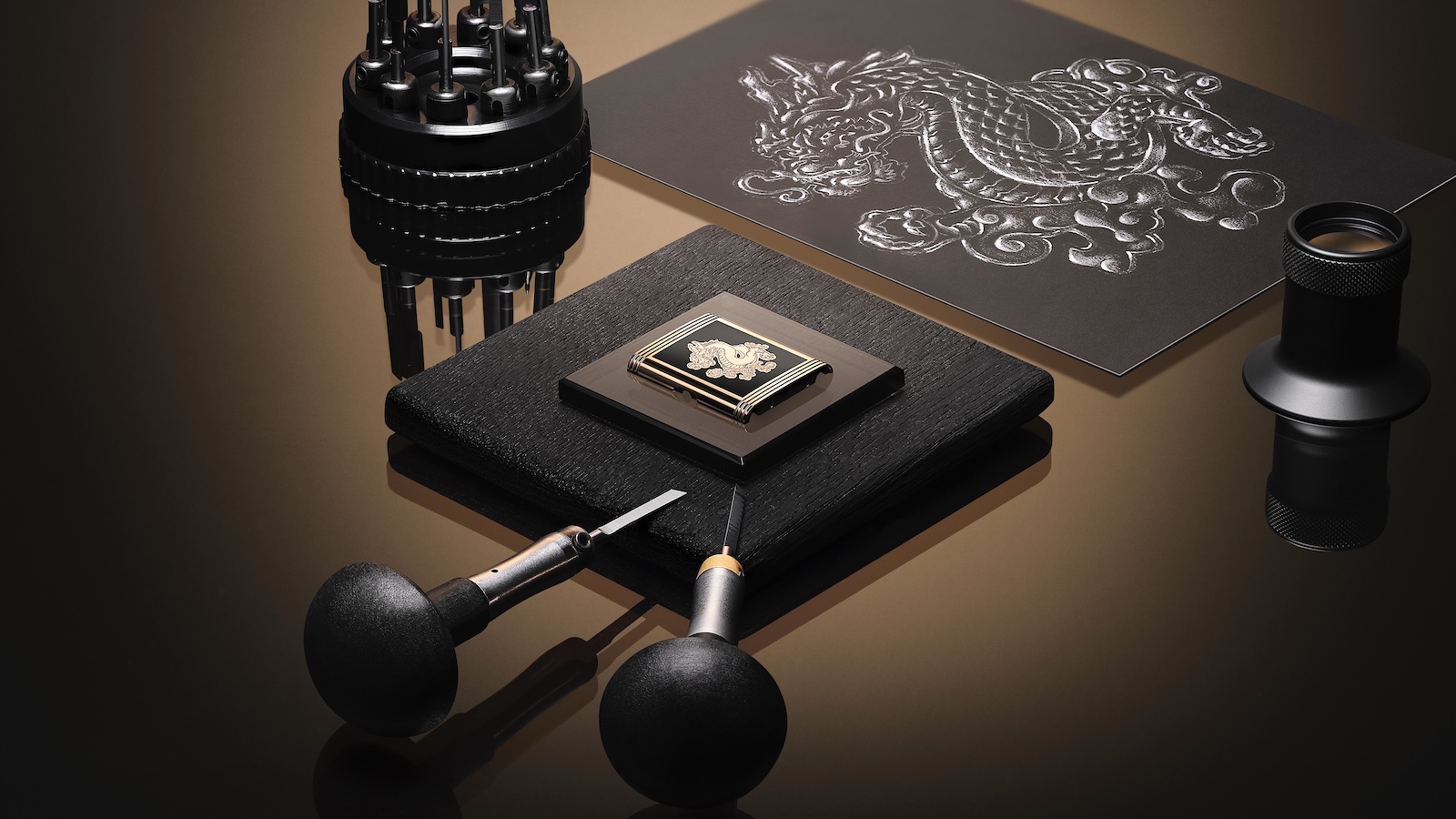 Jaeger-Lecoultre Reverso Tribute Enamel Dragon - grabado