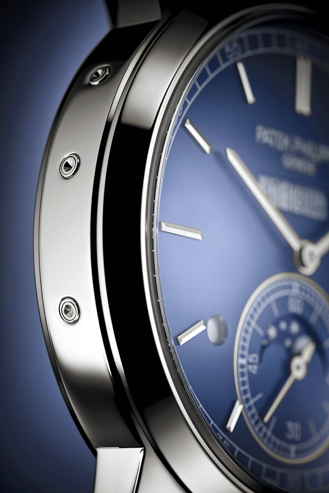 Patek-Philippe 5236P In-Line Perpetual Calendar - case pushers 2