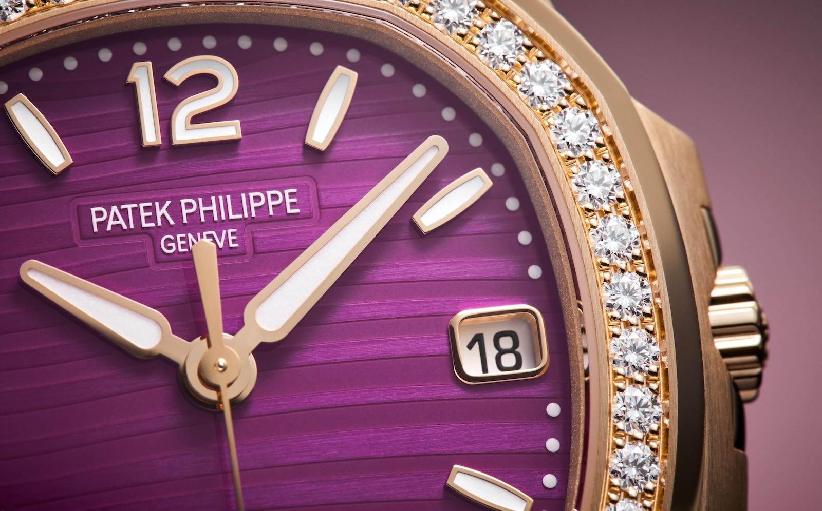 Patek Philippe Nautilus 7010R - dial