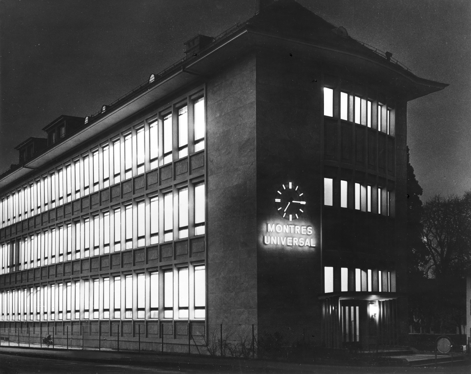 Universal Genève - manufactura Carouge, Canton de Genève