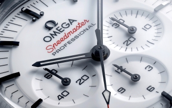 Omega Speedmaster Moonwatch White Dial - cover