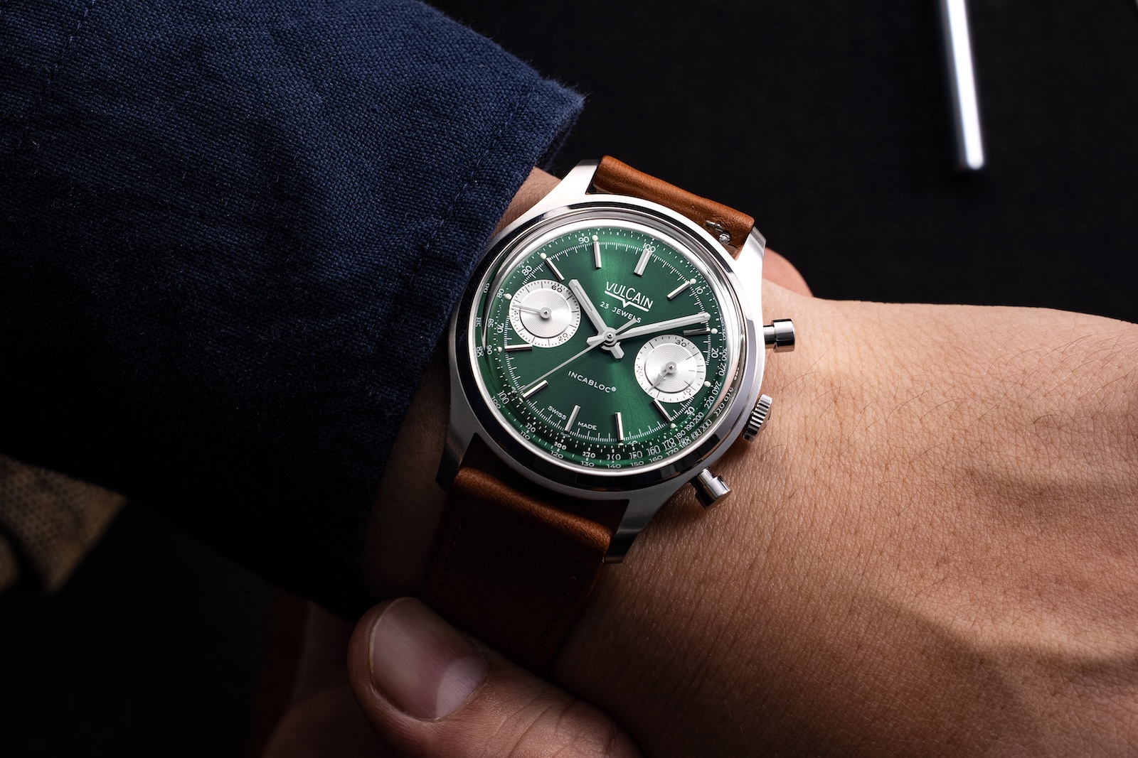 Vulcain Chronograph 1970 Green - lifestyle
