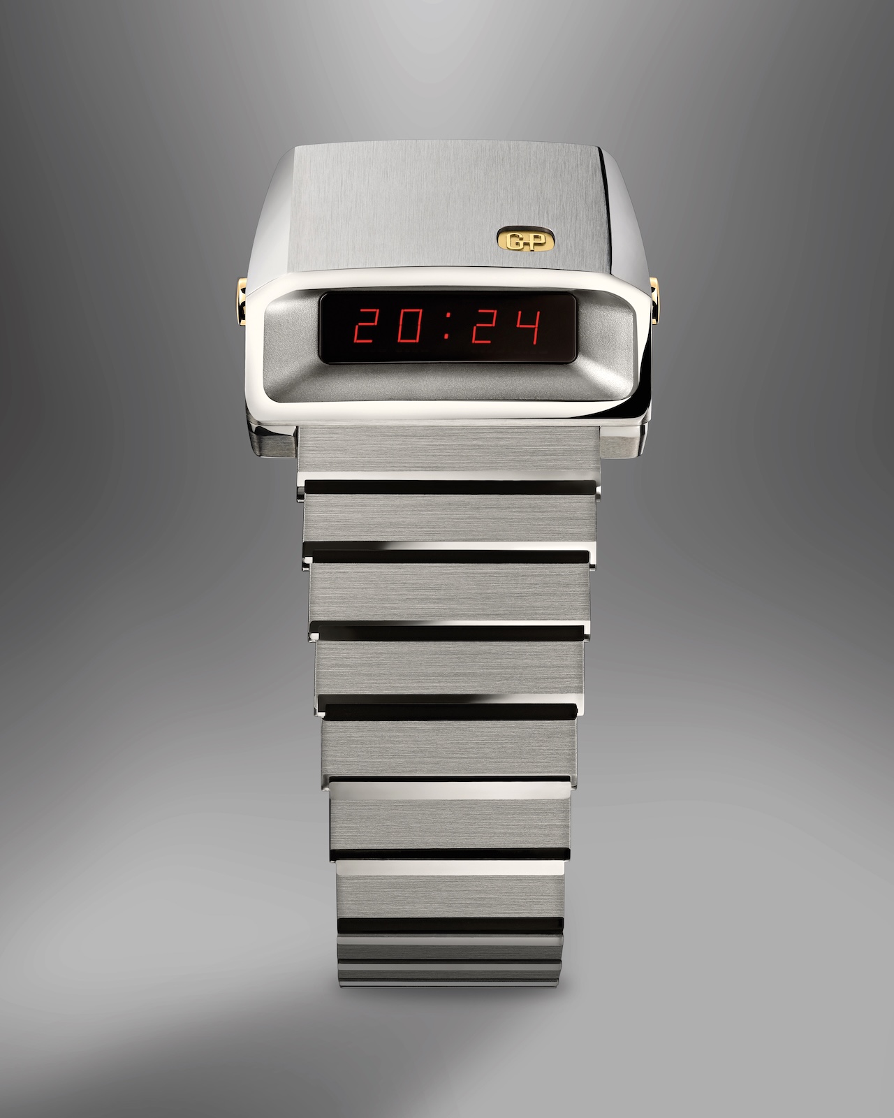 Girard-Perregaux Casquette 2.0 Titanium and Gold - front