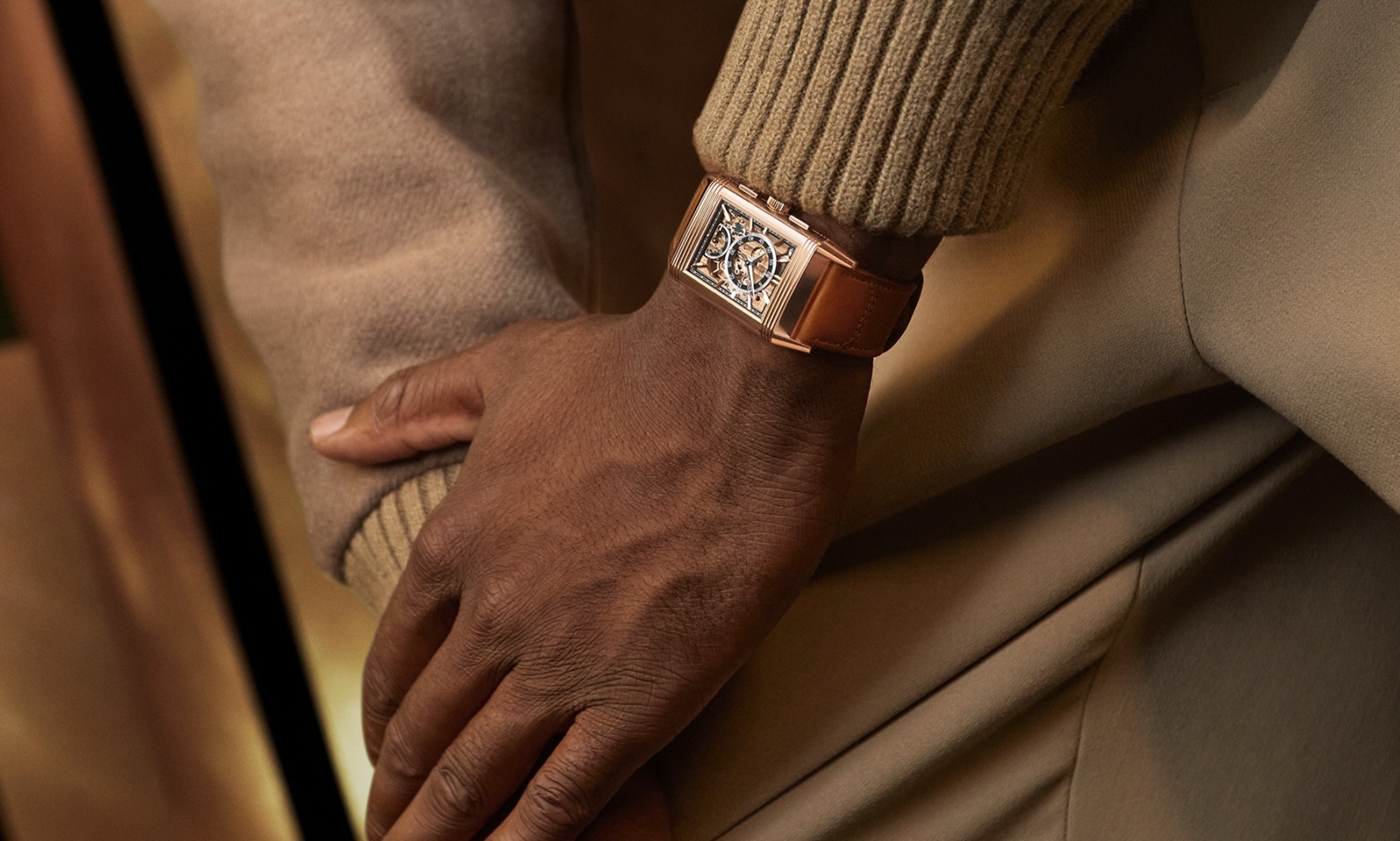 Reverso Tribute Chronograph Pink Gold - lifestyle