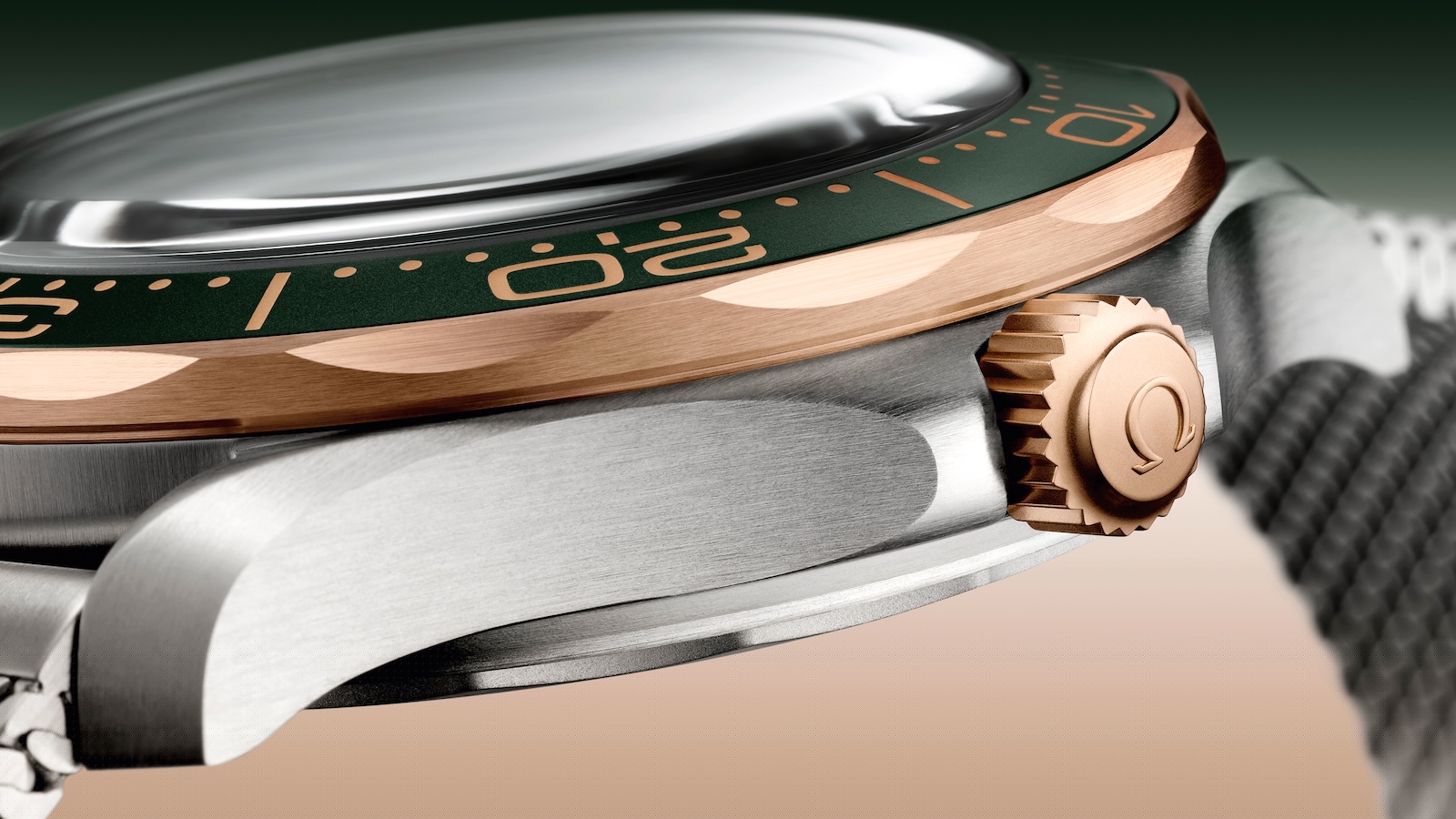 Omega Seamaster Diver 300M Titanium and Bronze Gold - carrura