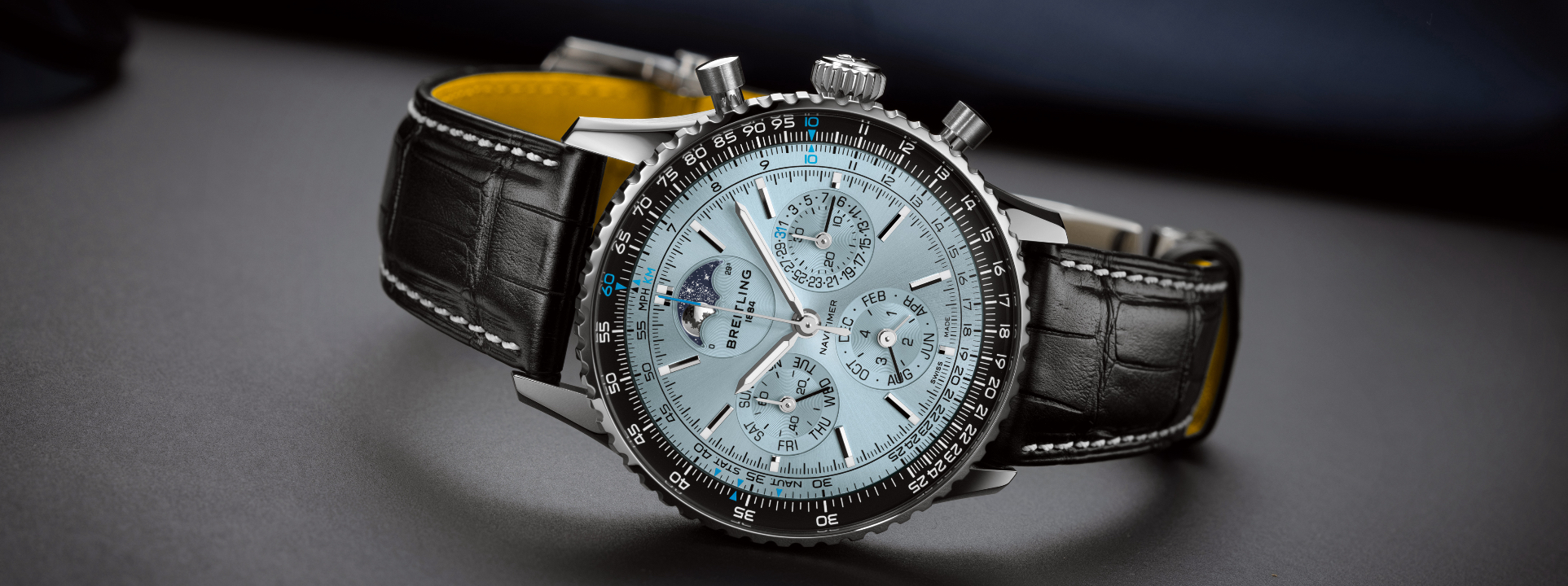 Breitling Navitimer B19 Chronograph 43 Perpetual Calendar_cover