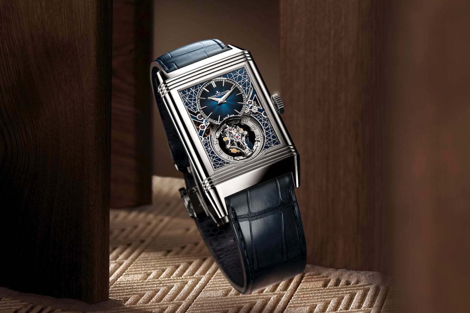 Reverso Hybris Artistica Calibre 17. -2025