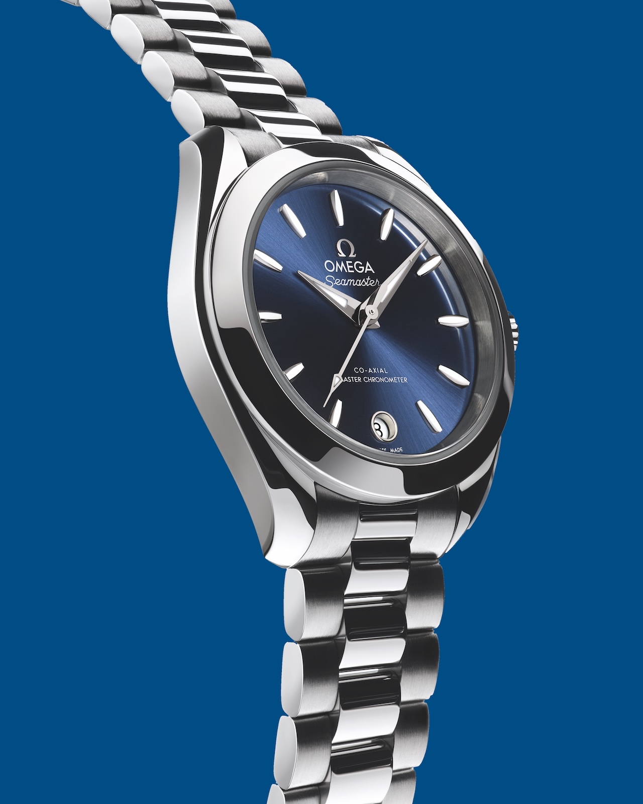 Omega Aqua Terra 30 mm - perfil caja