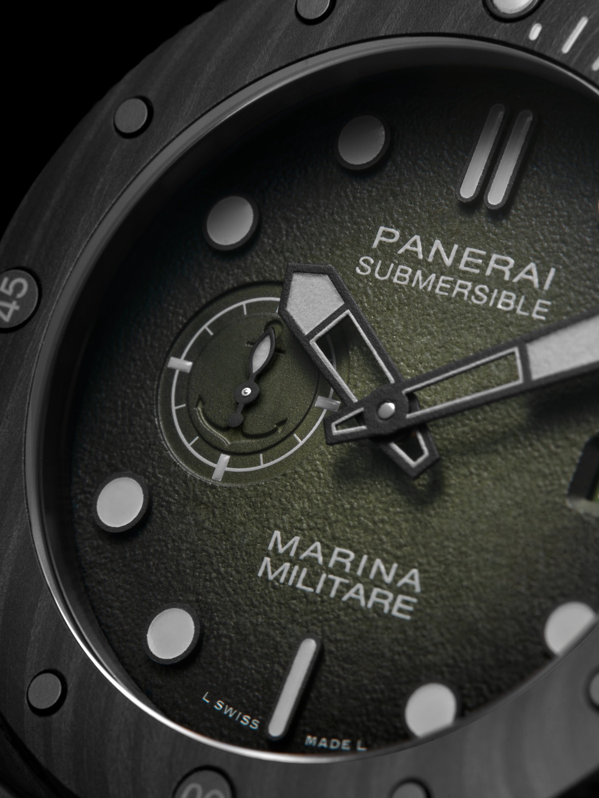 Panerai Submersible Marina Militare Carbotech PAM01698_01