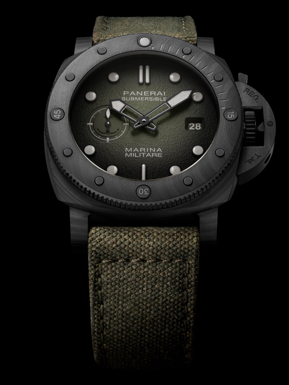 Panerai Submersible Marina Militare Carbotech PAM01698_02