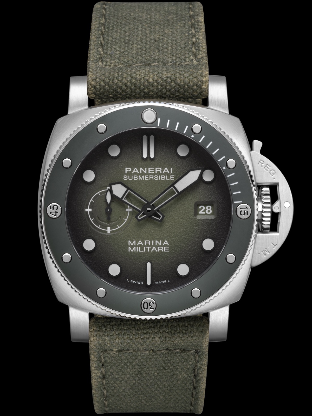 Panerai Submersible Marina Militare PAM01697_04