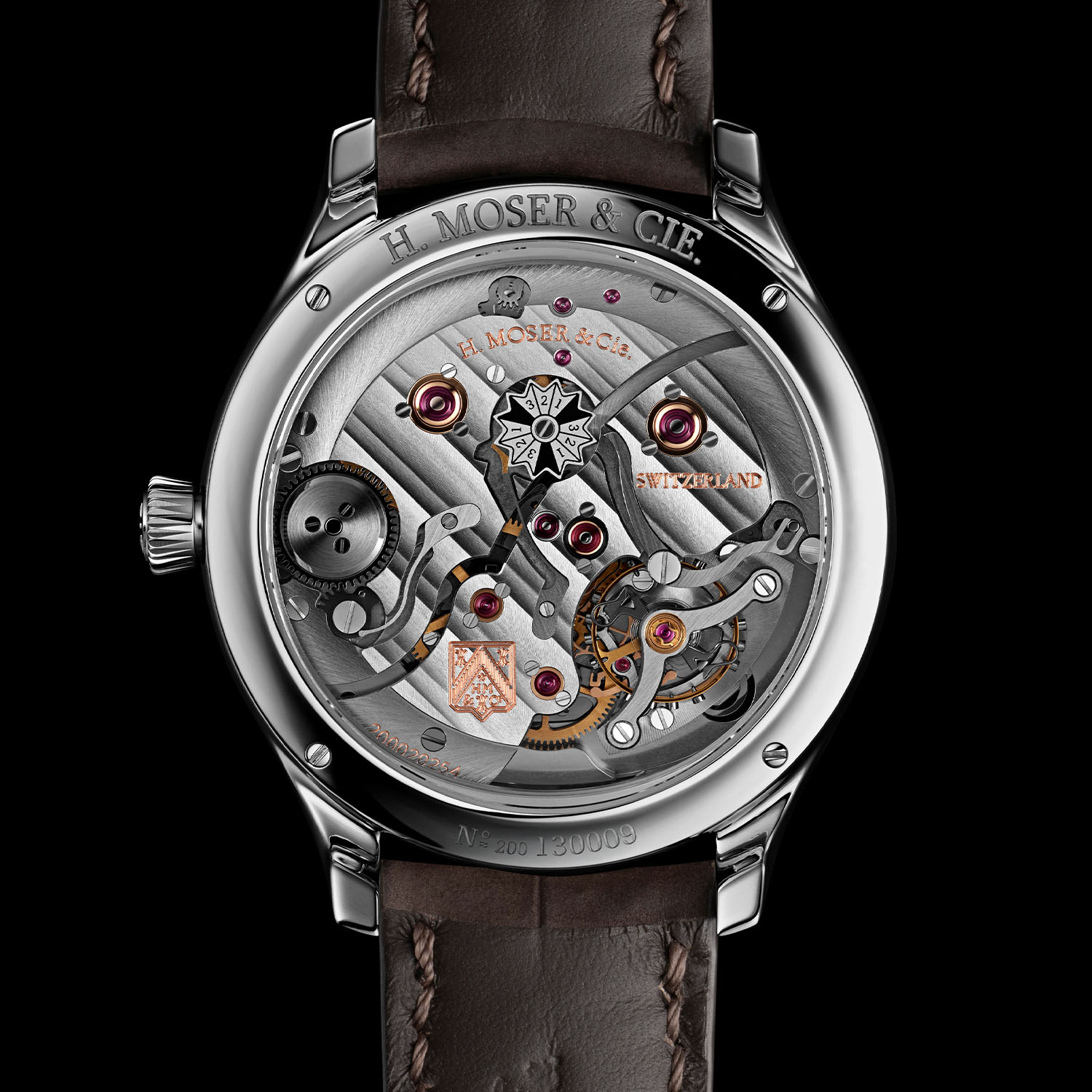 H. Moser & Cie. Endeavour Perpetual Calendar Smoked Salmon_05