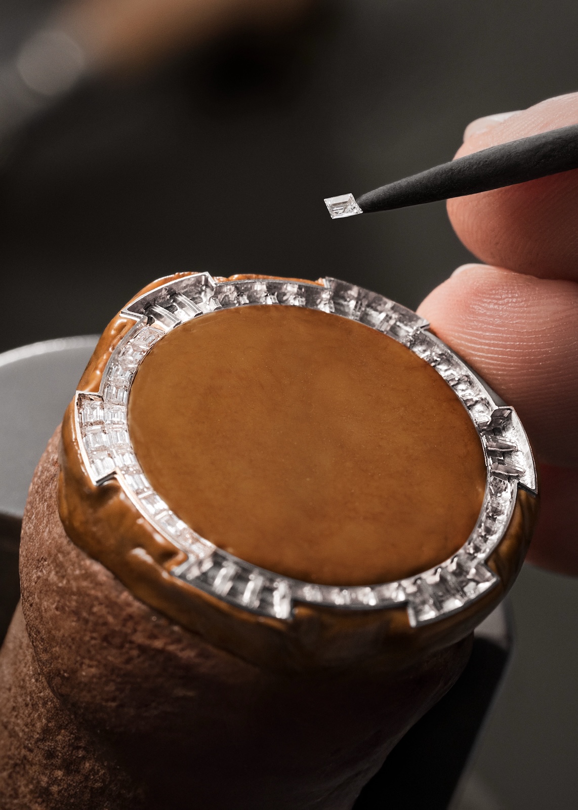 Vacheron Constantin Overseas Selfwinding High Jewellery - dial seting