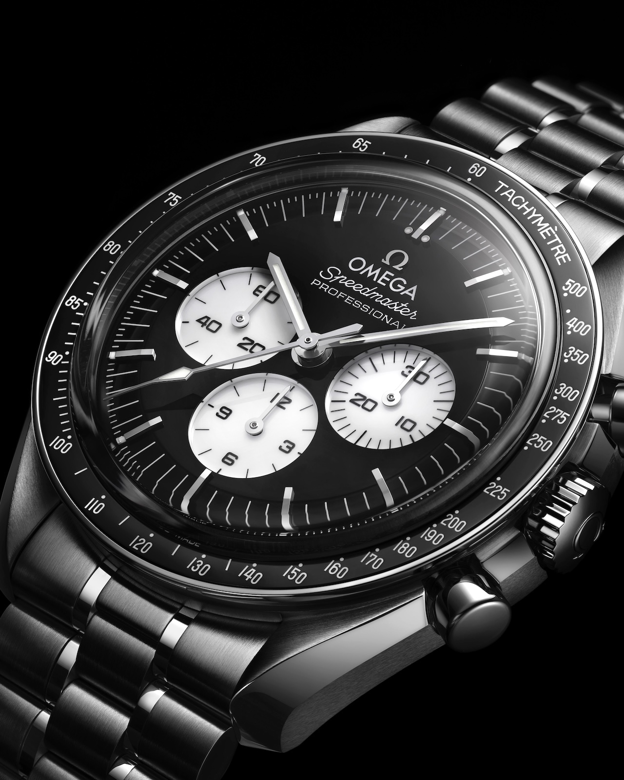 Omega Speedmaster Moonwatch Black & White - steel dial