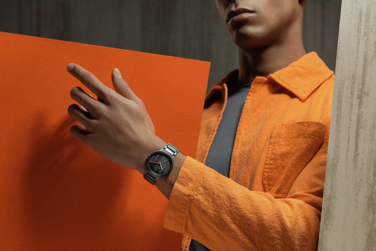 Rado True Round x Les Couleurs Le Corbusier_01