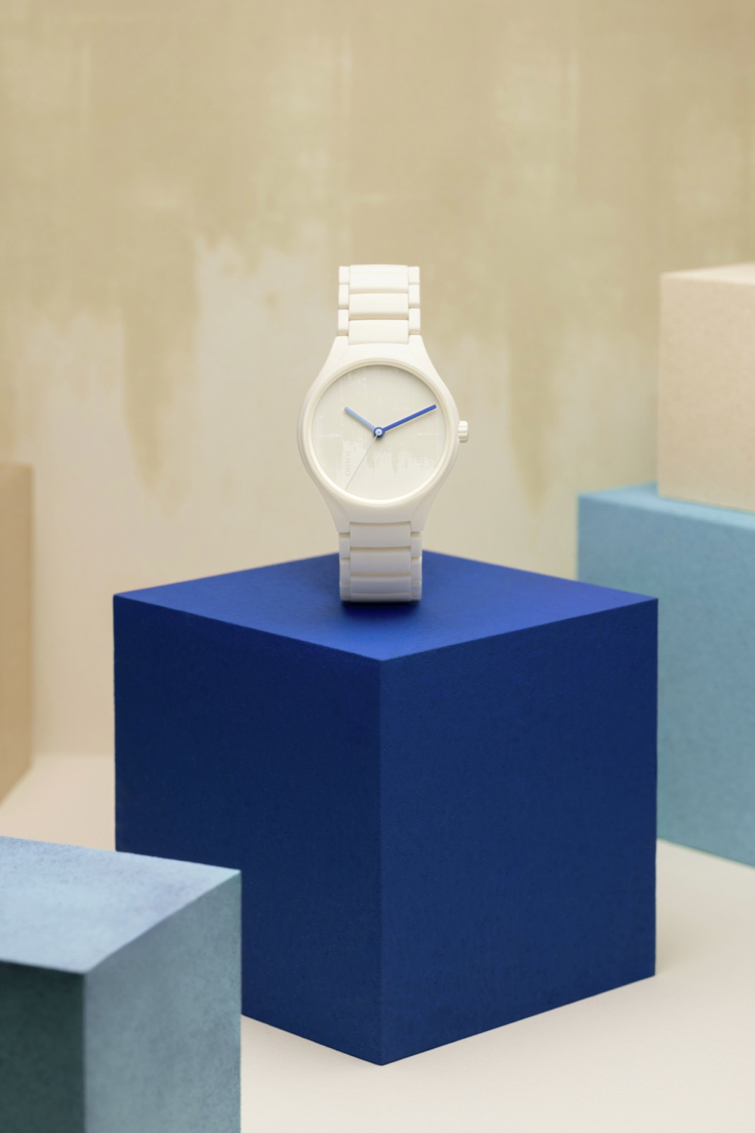 Rado True Round x Les Couleurs Le Corbusier_06