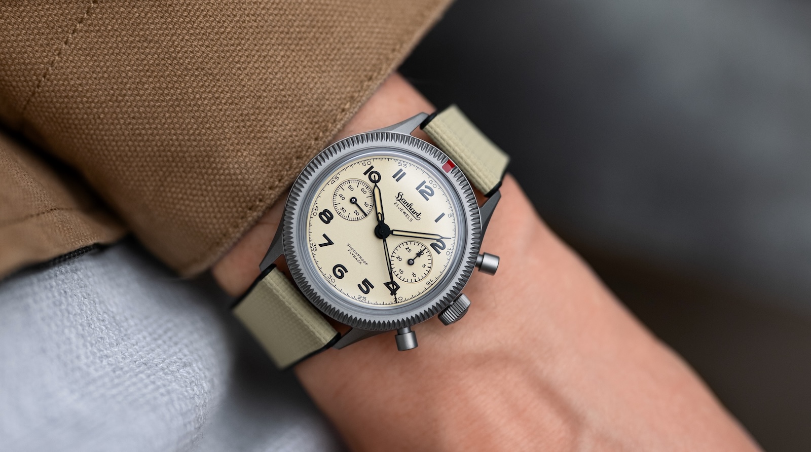 Hanhart 417 TI Desert Pilot - lifestyle