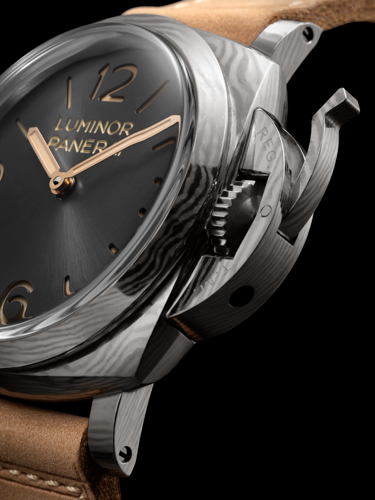 Panerai Luminor Titanio Forgiato PAM01629_02