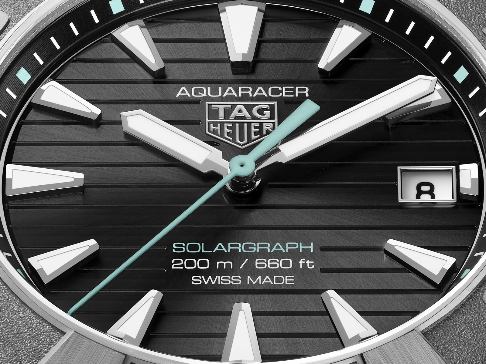 TAG Heuer Aquaracer Professional 200 Solargraph-009