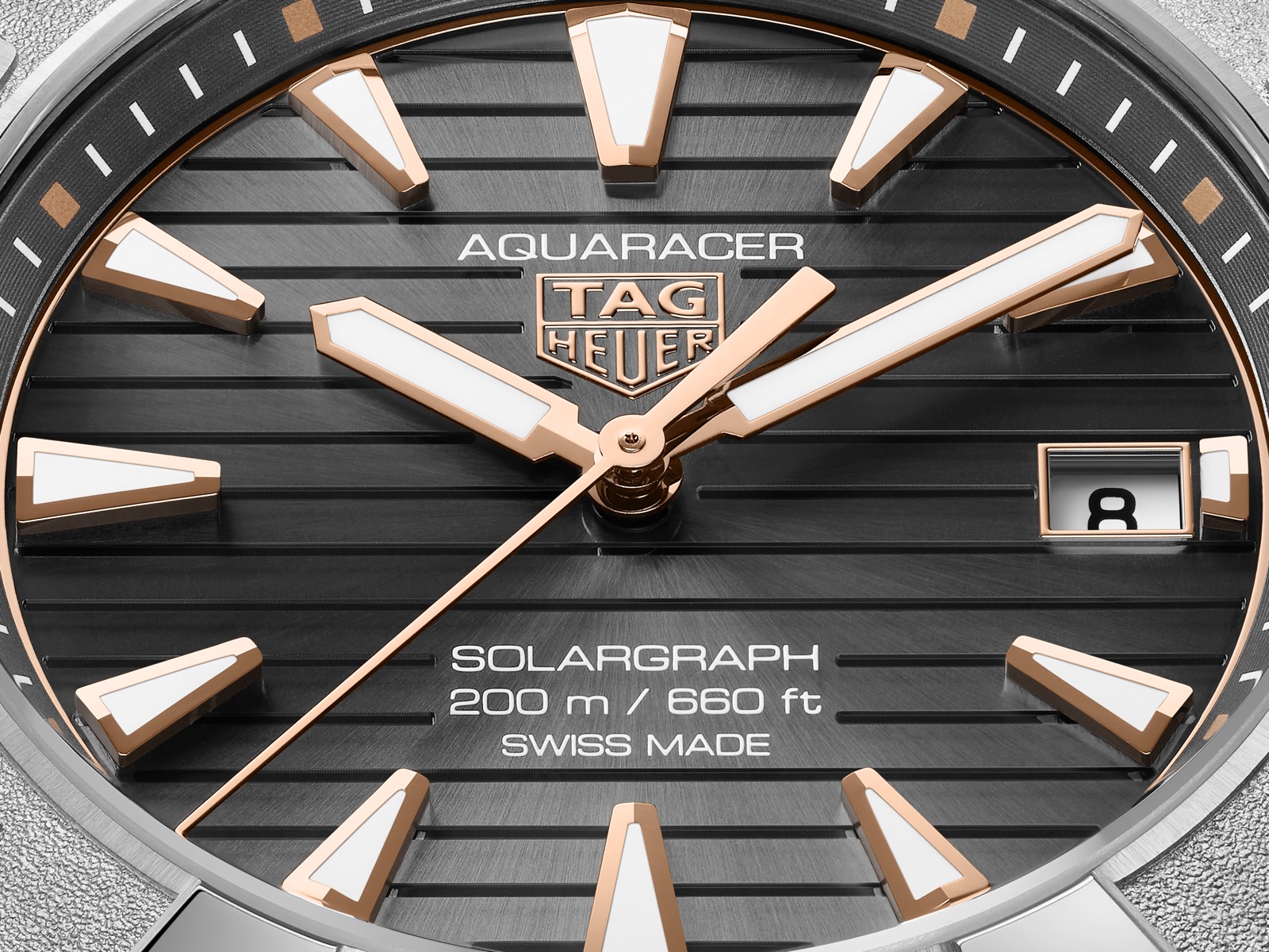 TAG Heuer Aquaracer Professional 200 Solargraph-012