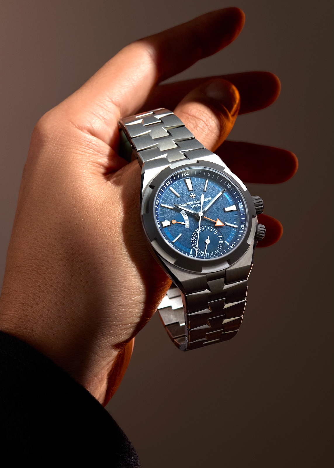 Vacheron Constantin Overseas Dual Time Cardinal Points - lifestyle blue