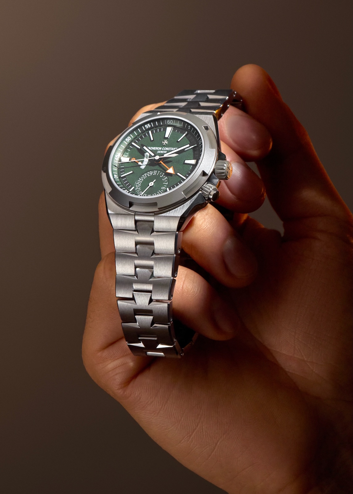 Vacheron Constantin Overseas Dual Time Cardinal Points - lifestyle green