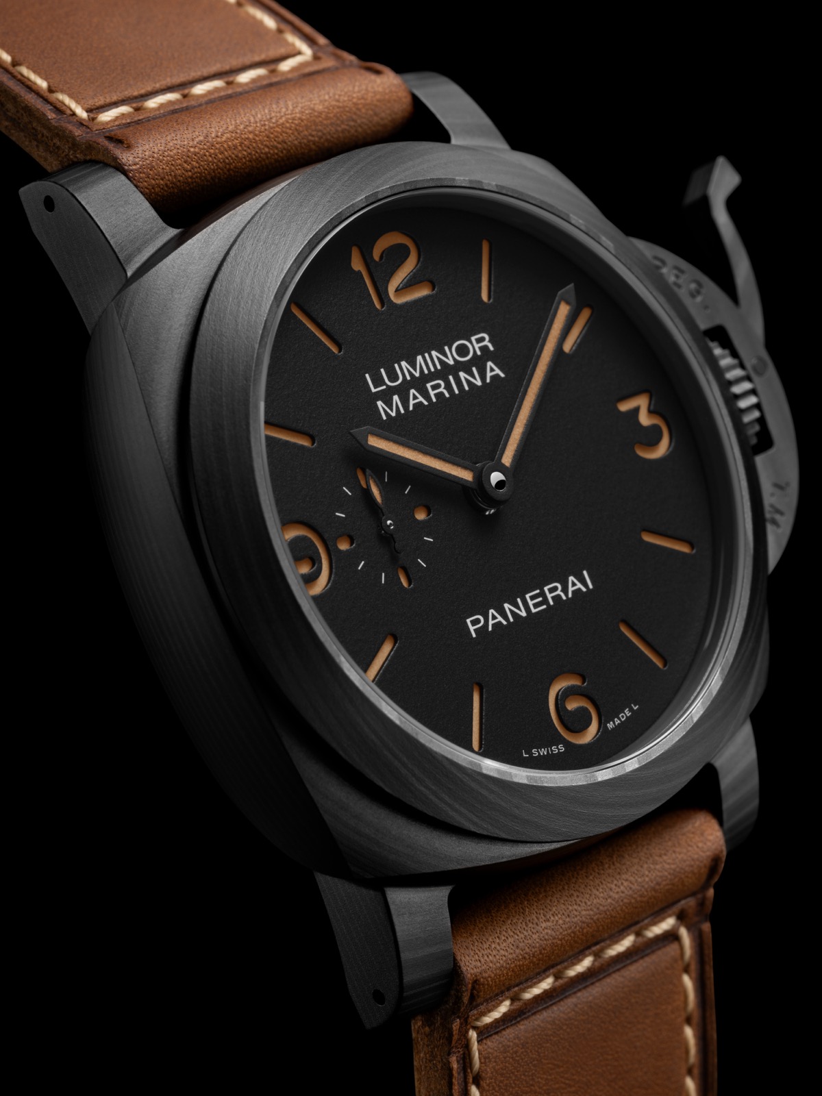 Panerai Luminor Marina Carbotech PAM01707-004